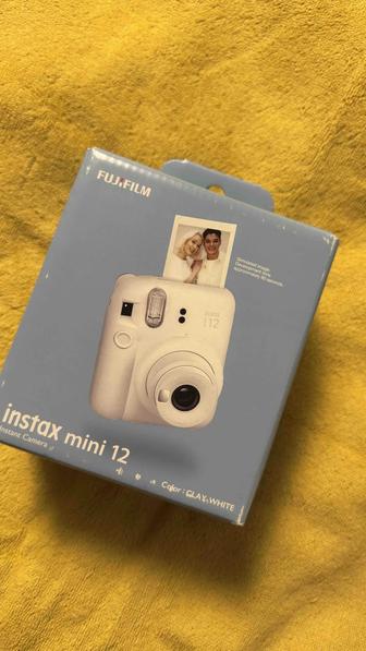 Fujifilm instax mini 12