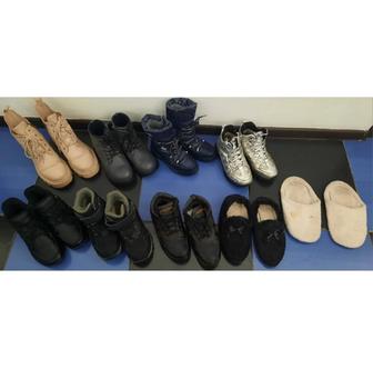 Обувь ботинки продам