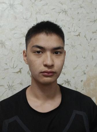 Официант / официантка
