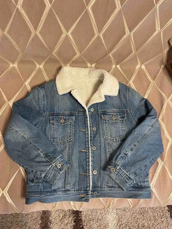 Курточка джинсовая