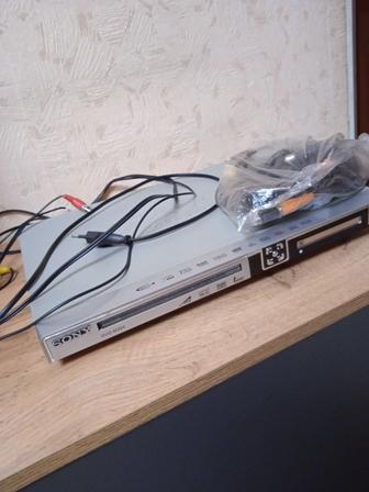 Продам DVD-М304 плеер фирмы SONY