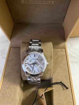 Продам часы BURBERRY