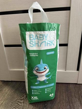 Продам подгузники-трусики Baby Shark