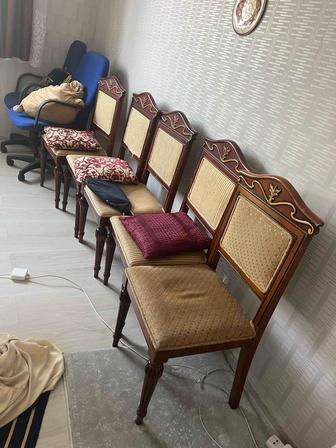 Стулья деревянные