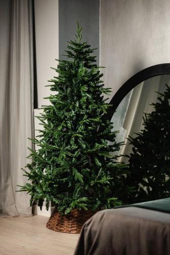 Искусственная Ёлка