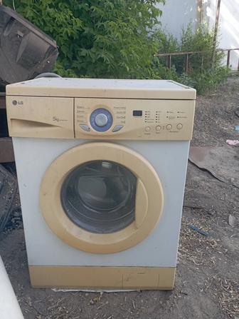 Продам стиральную машину