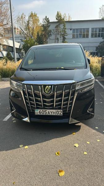 Аренда авто минивэн Тойота Альфард в новом кузове