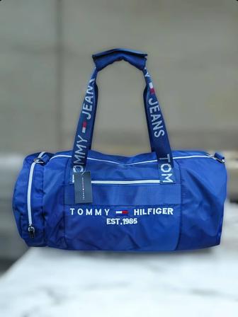 Сумка спортивная Tomy Hilfiger