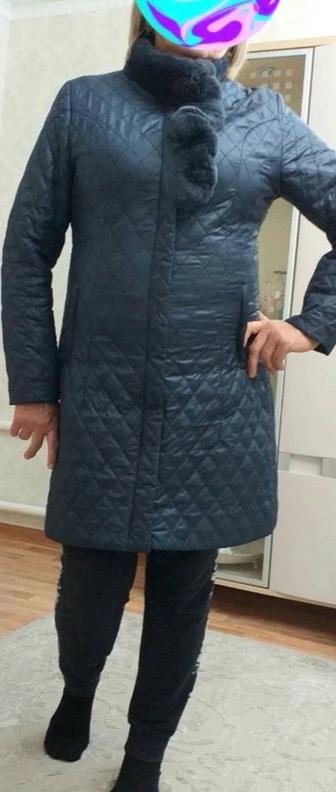 Продам пальто женское демисезонное размер 52