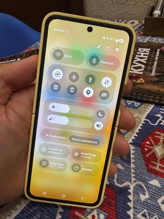 Продаю Новенький Samsung Flip 6 512 gb