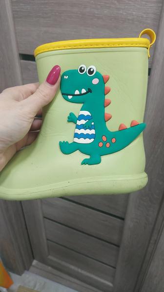 Продам сапожки на мокрую погоду, детские
