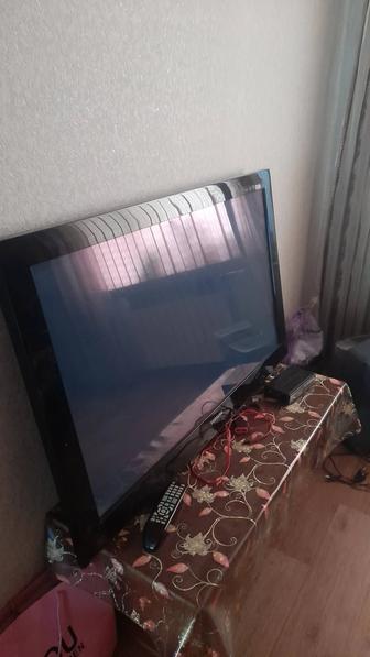 Продам срочно телевизор