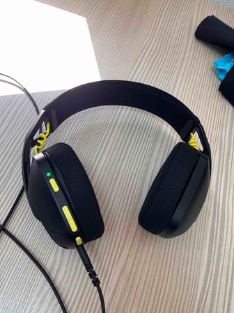 Наушники Logitech G435