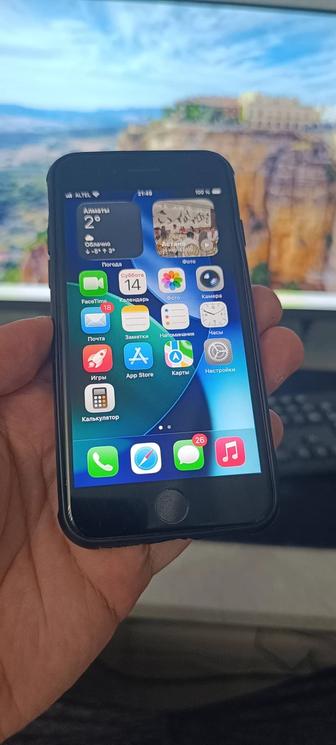 iPhone SE 2020 64гб