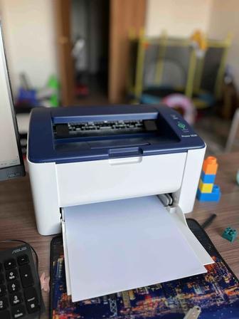 Принтер Xerox Phaser белый