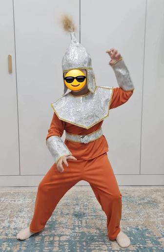 Новогодний костюм