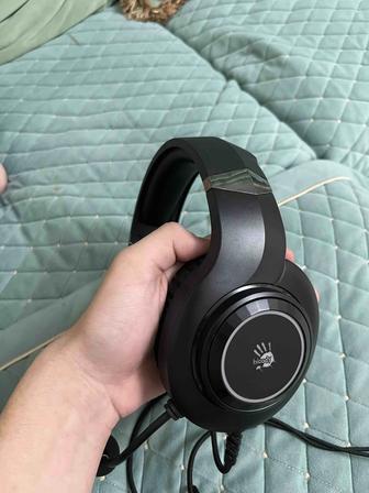 Продам игровые наушники Bloody G220