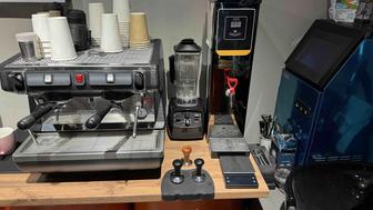 Оборудование для кафе и бара кофемашина