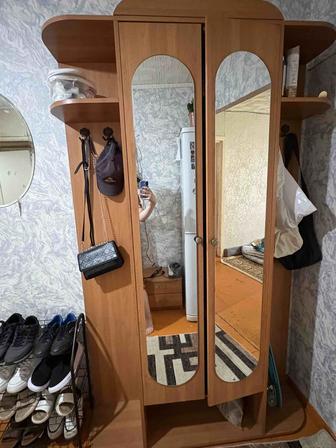 Шкаф в прихожую, срочно!