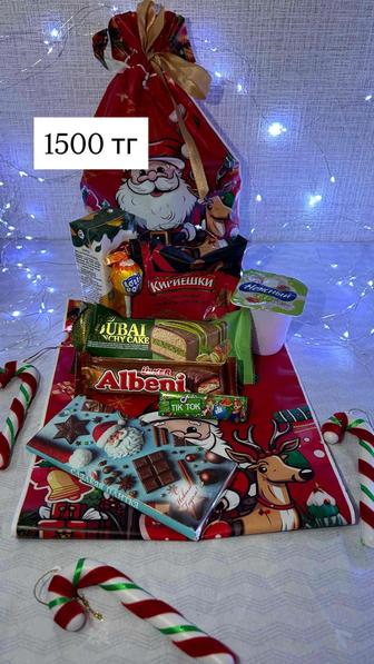 Жаңа жылдық ойншықтар