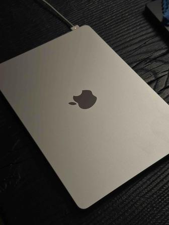 MacBook Air M2 8/256