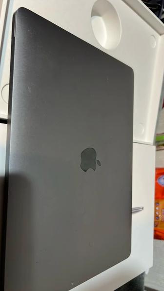 MacBook Air M1