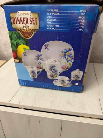 Продам новый набор посуды