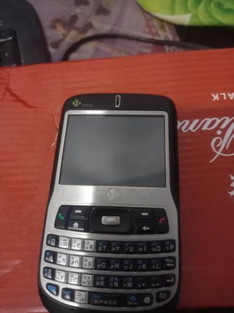 Продам телефон htc