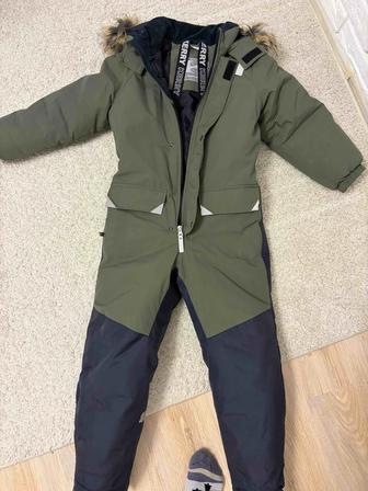 Продам зимний комбинезон Kerry
