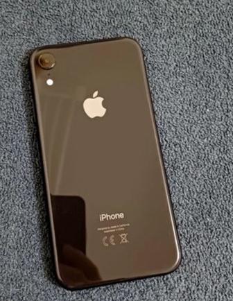 iPhone XR б/у хорошем состоянии