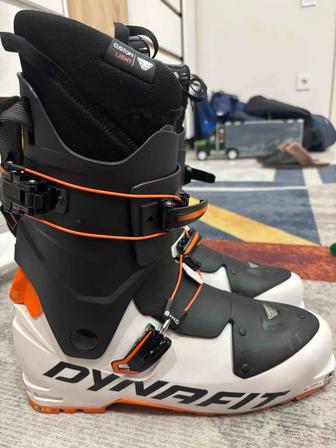 Лыжные ботинки скитур dynafit