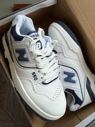 Продам кроссовки под new balance