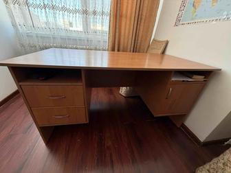 Отдам стол бесплатно самовывоз