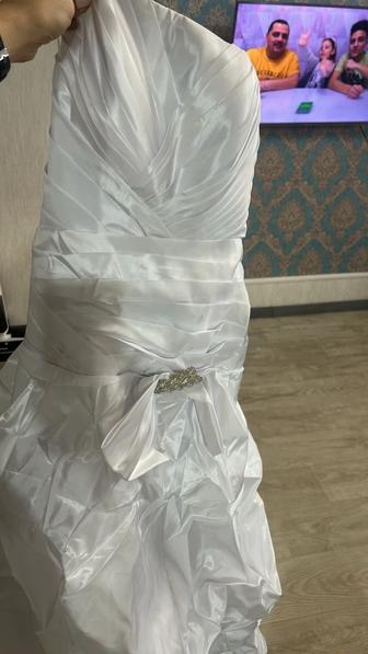 Продаем свадебное платье и подъюбник в хорошем состоянии-майкудук