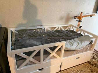 Продам кровать