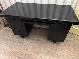 Продам стол комп/письм . шпон 140/70 высота 77 черный