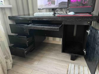 Продам стол комп/письм . шпон 140/70 высота 77 черный