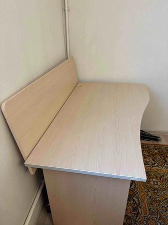 Стол офисный, для учебы