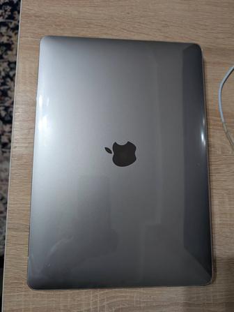 MacBook air m1 16/256