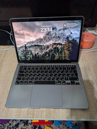 MacBook air m1 16/256