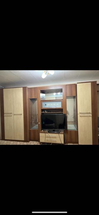 Шкаф зеркалом