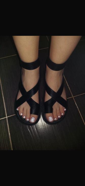 Продам трендовые босоножки