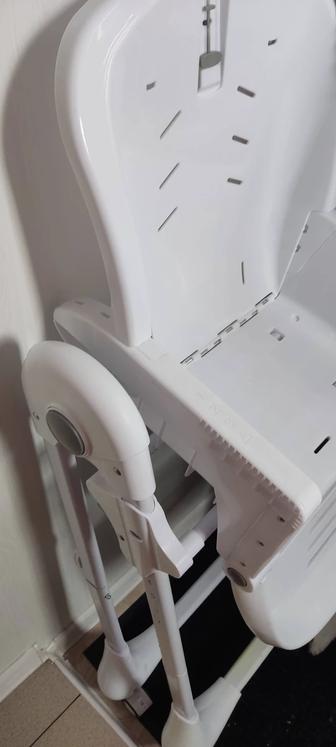 Продам детский столик для кормления. 5000 тнг