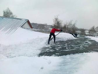 ОЧИСТКА КРЫШ ОТ СНЕГА И НАЛЕДИ 
Защитите свой дом