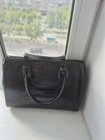 Продам сумку женскую