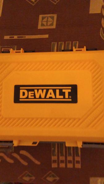 Шуруповёрт девалт dewalt