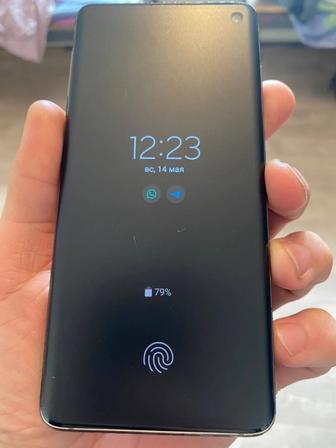 Продам Самсунг S10