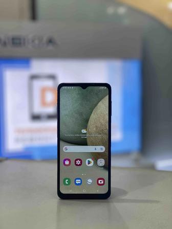 Продам Samsung A12 (32gb)