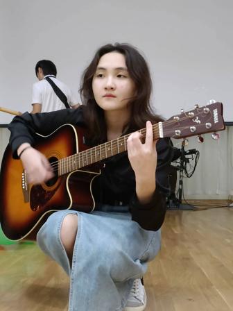 уроки игры на гитаре