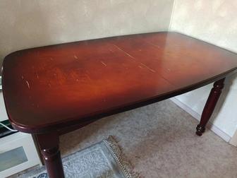 Раздвижной стол деревянный